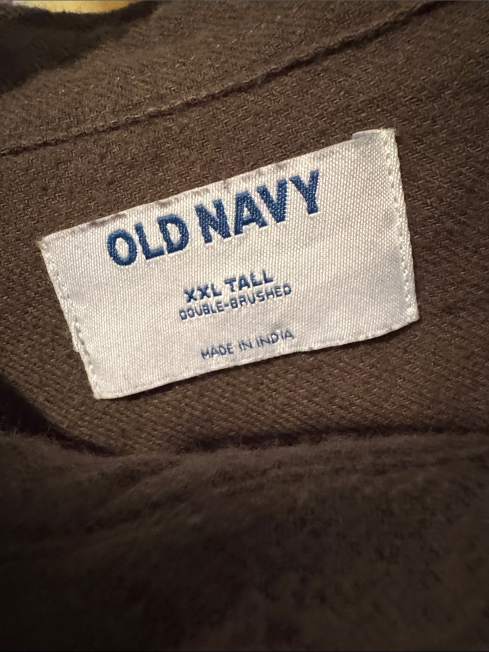Old Navy Men's Button-Down Shirt - Picture 2 of 4